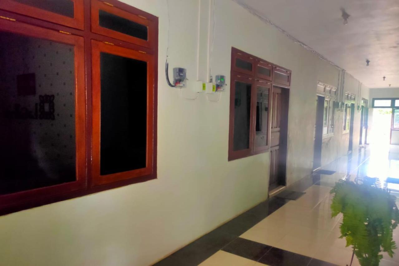 Oyo 91179 Hotel Lagalleria Sumenep Екстериор снимка