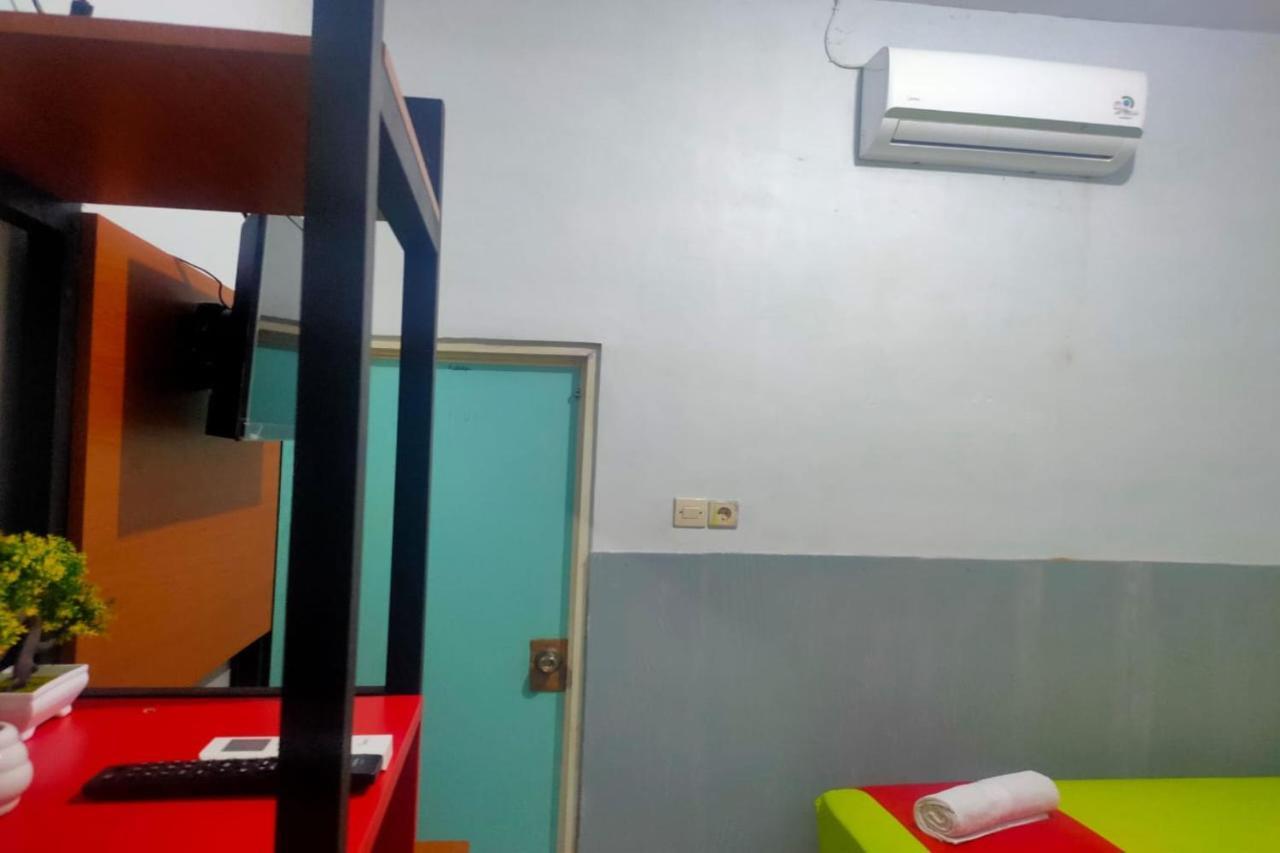Oyo 91179 Hotel Lagalleria Sumenep Екстериор снимка