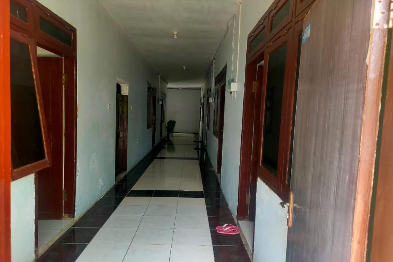Oyo 91179 Hotel Lagalleria Sumenep Екстериор снимка