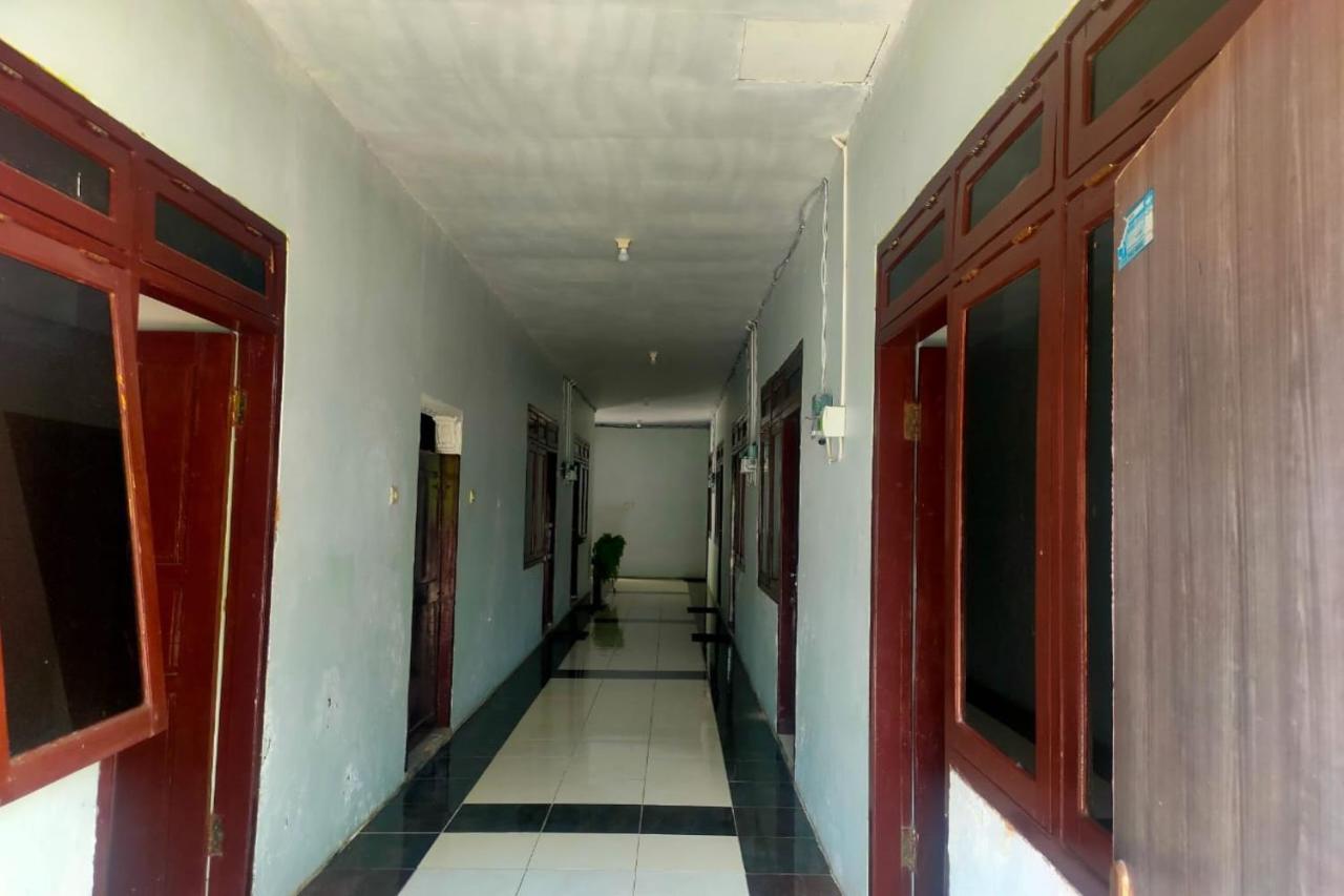 Oyo 91179 Hotel Lagalleria Sumenep Екстериор снимка