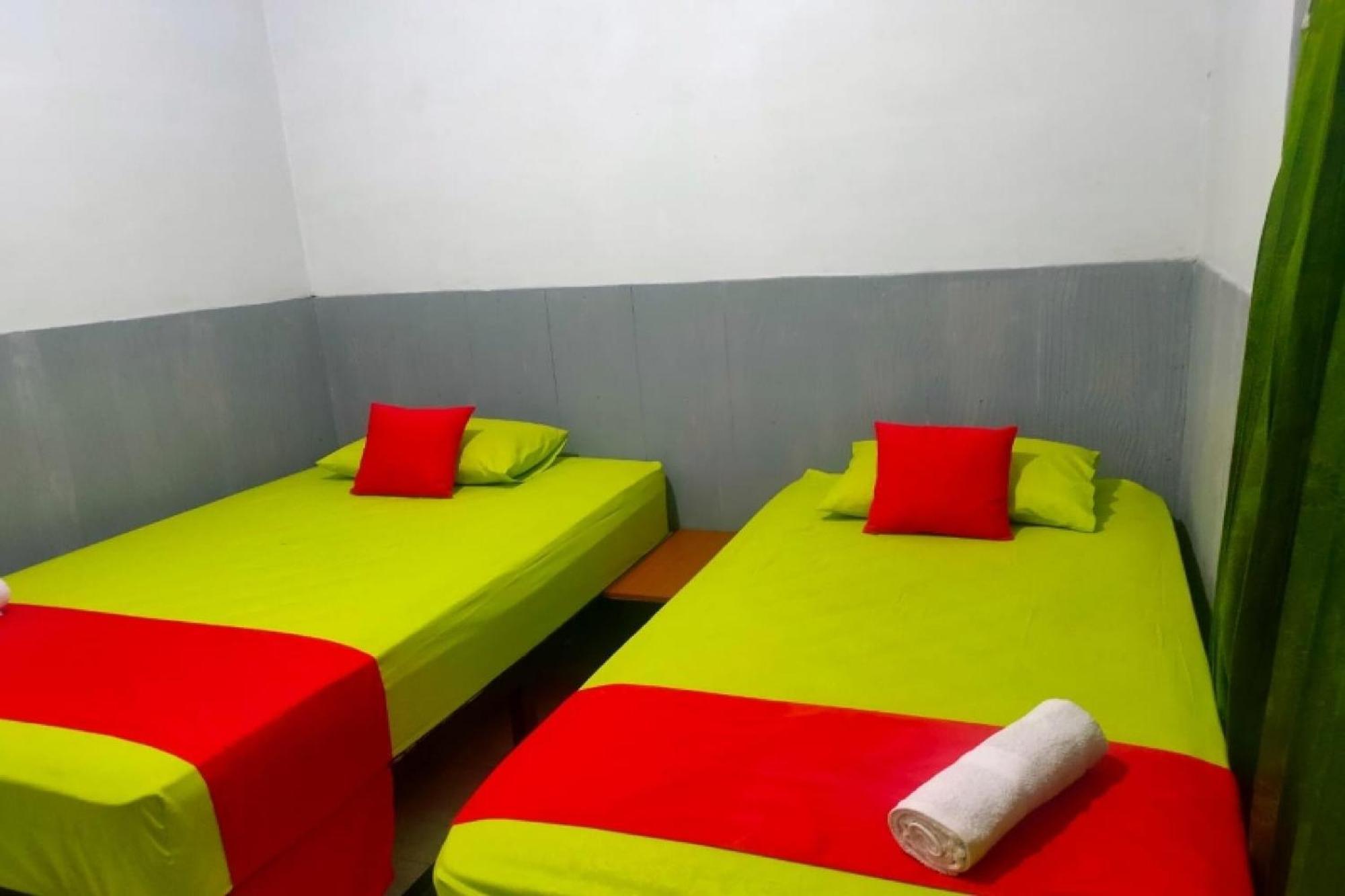 Oyo 91179 Hotel Lagalleria Sumenep Екстериор снимка